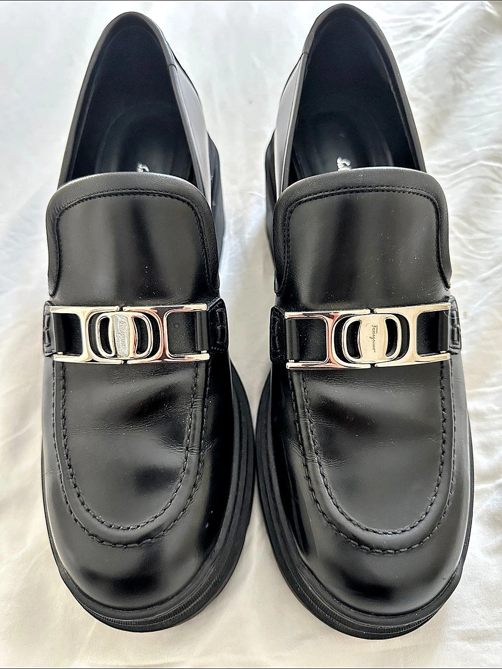 Salvatore Ferragamo Andover Gancini Lug Sole Loafers Black